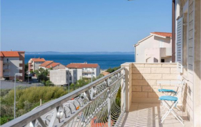 Stunning apartment in Podstrana with WiFi and 1 Bedrooms